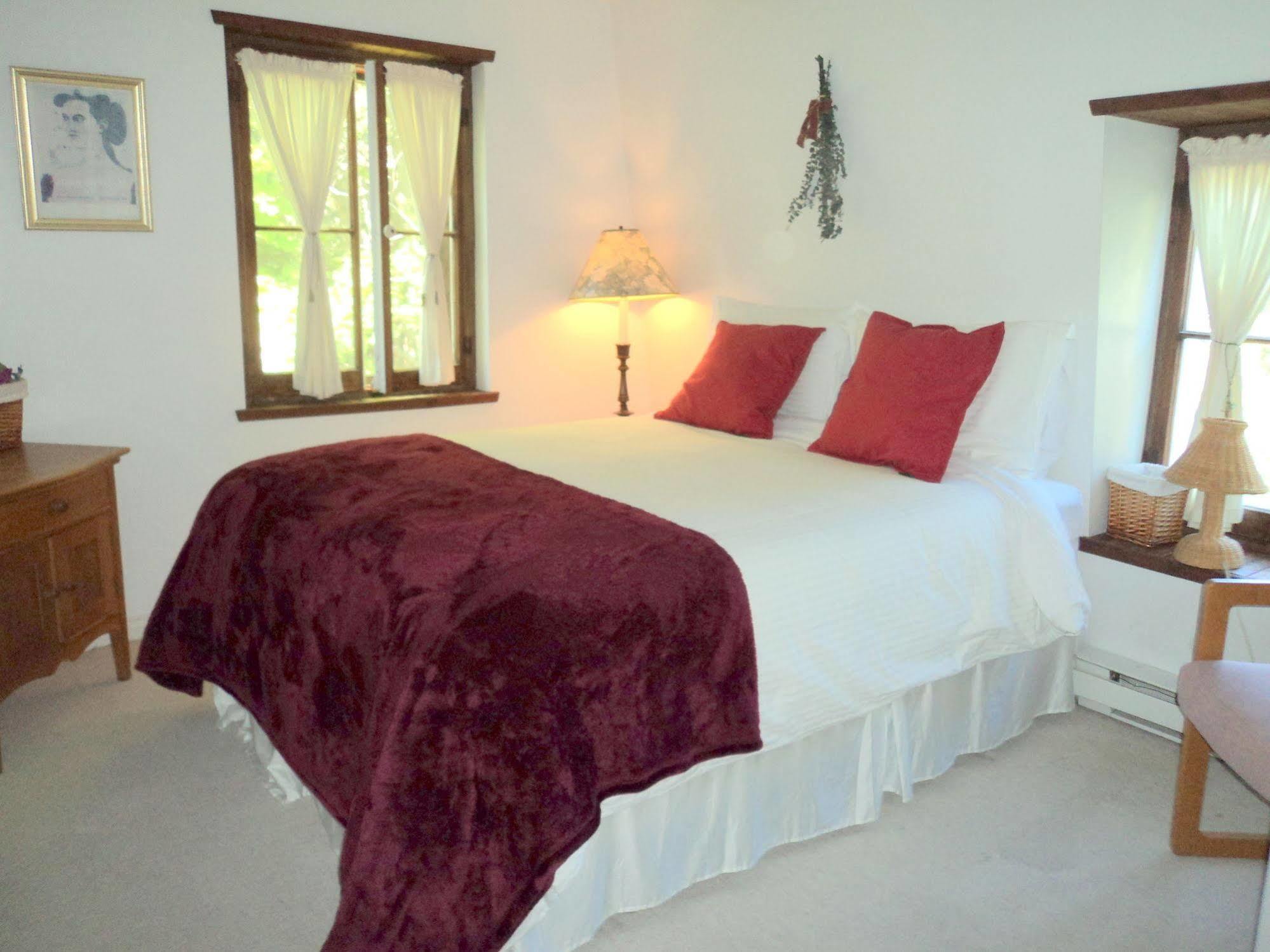 Le Clos Des Brumes Chateau Richer ภายนอก รูปภาพ